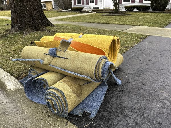 Carpet Haul Away Service in Waterloo